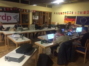 Im dekorierten Gruppenraum hatten alle genügend Platz.